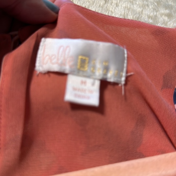 Women’s Dress shirt. - Picture 4 of 6